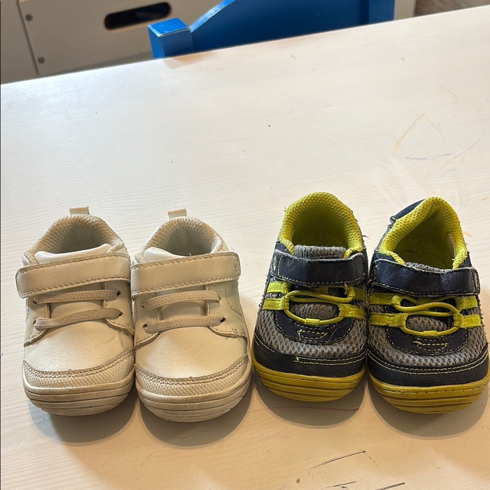 Toddler Stride Rite' White and Green Sneakers size 3 and 4